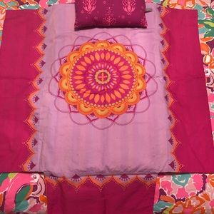 American Girl - Julie Bedding